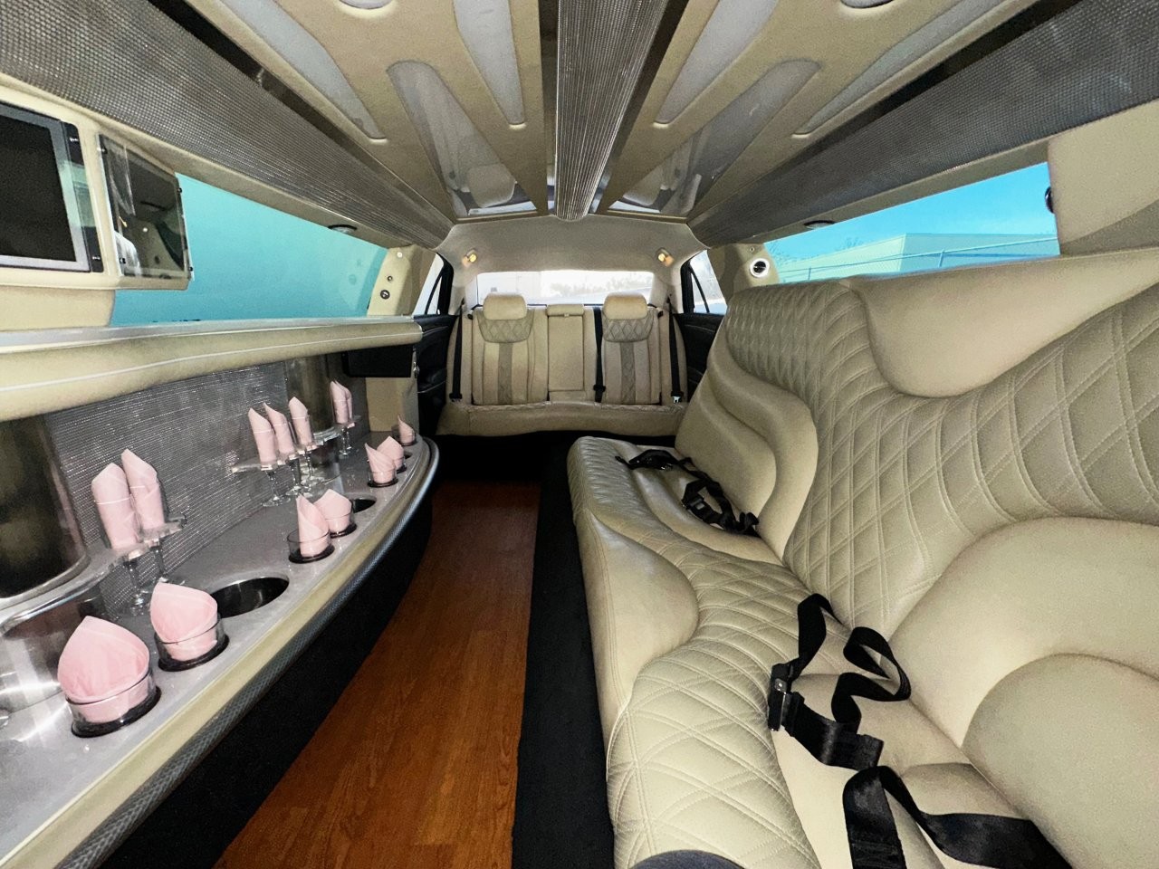 2015 Chrysler Pinnacle 300 Limousine