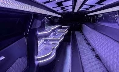 2021 Chrysler 300 Stretch Limousine – 10 Passenger Luxury Limo