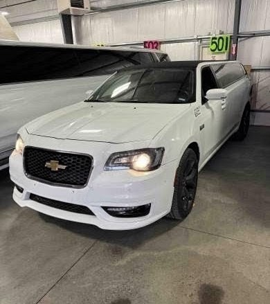 2021 Chrysler 300 Stretch Limousine – 10 Passenger Luxury Limo