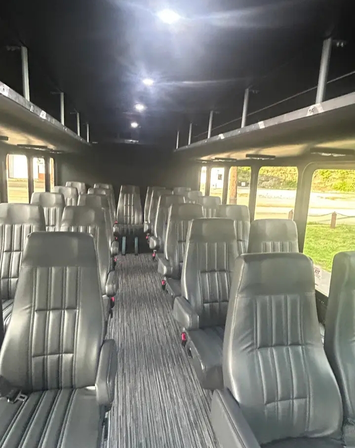 2025 Ford E-450 Shuttle Bus