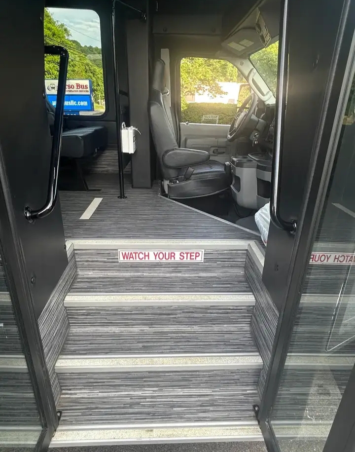 2025 Ford E-450 Shuttle Bus