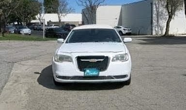 2015 Chrysler 300 Limousine – Luxury Stretch Limo