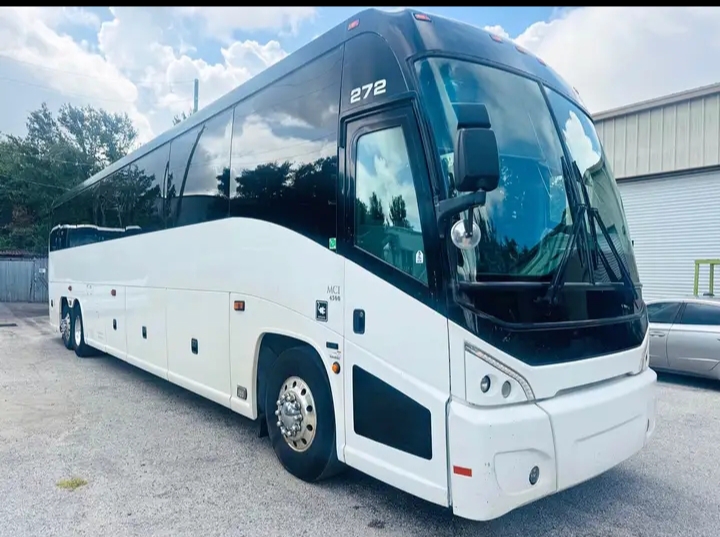 2014 MCI J4500 Motorcoach