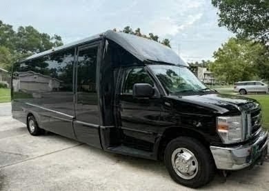 Well-Maintained 2017 Ford E450 Grech G28 Shuttle Bus
