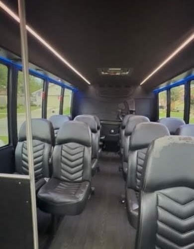 Well-Maintained 2017 Ford E450 Grech G28 Shuttle Bus