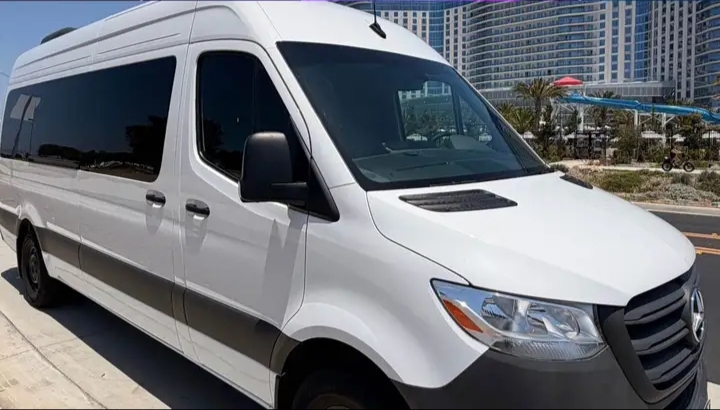 2024 Mercedes Benz Sprinter