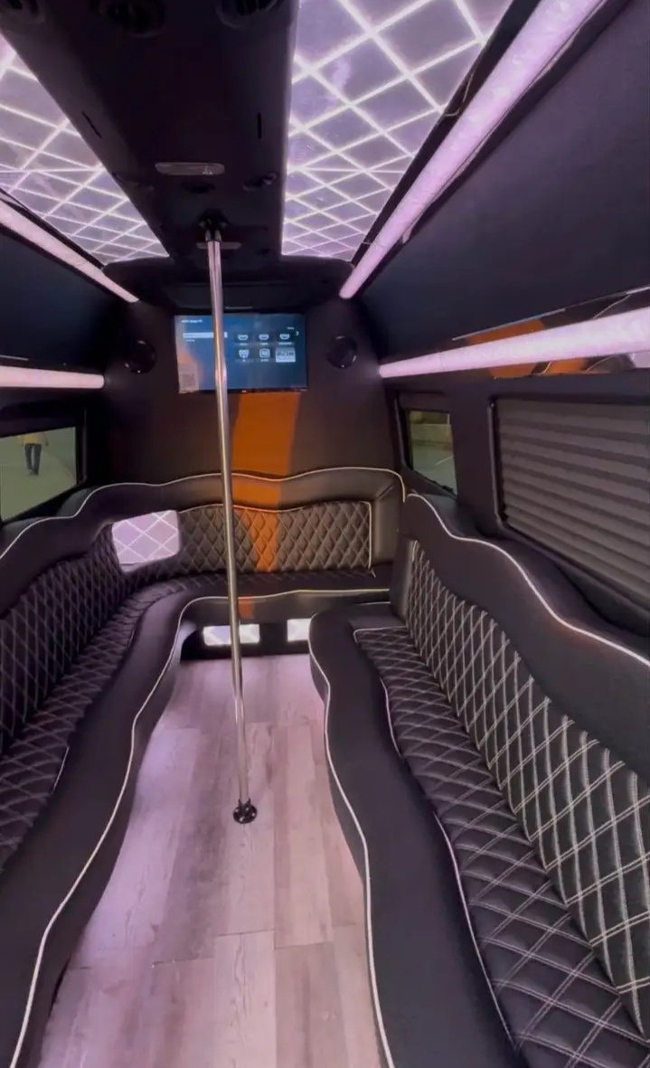 2024 Mercedes Benz Sprinter