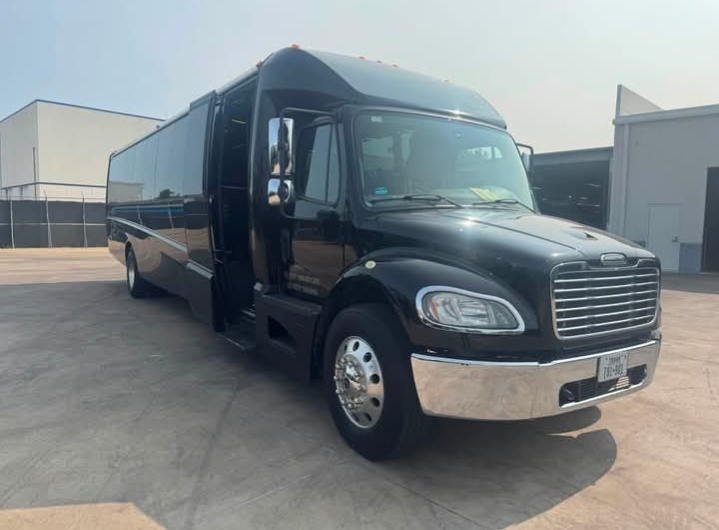 2020 Freightliner M2 Shuttle Bus