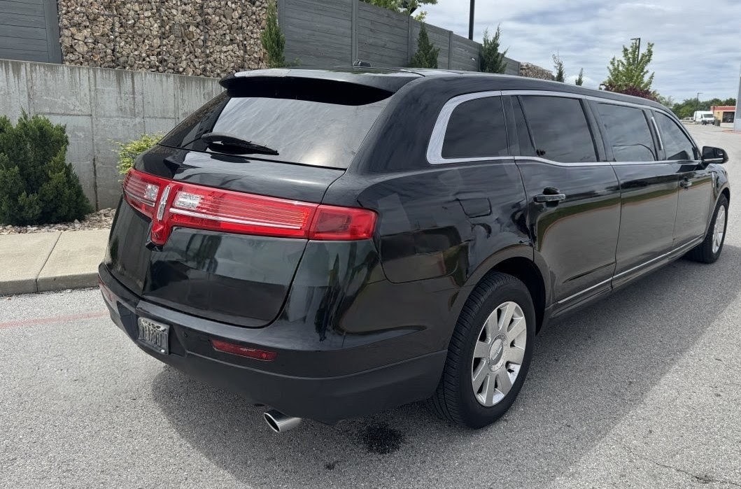 2014 Lincoln MKT Stretch Limousine