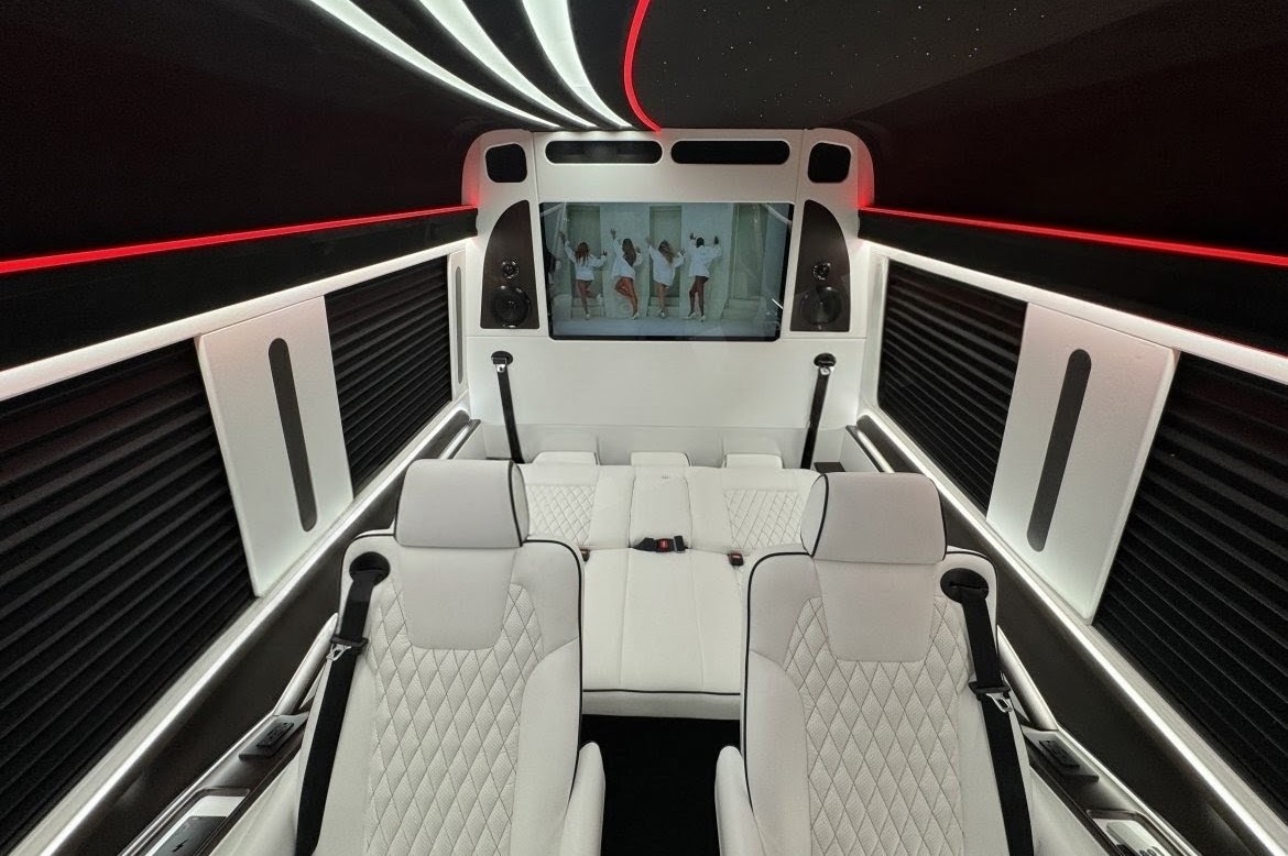 2026 Mercedes-Benz Ultimate Class – Luxury Executive Van