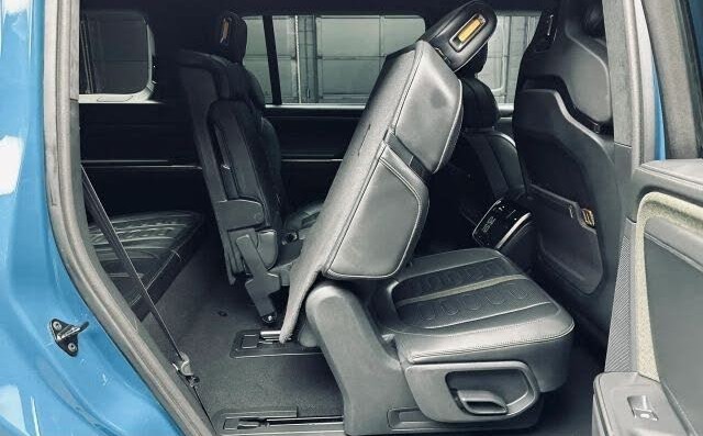 2025 Rivian R1S Adventure Dual Motor AWD -SUV