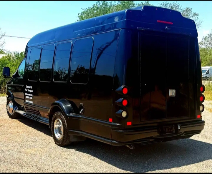 2017 Ford E-350 Vanterra