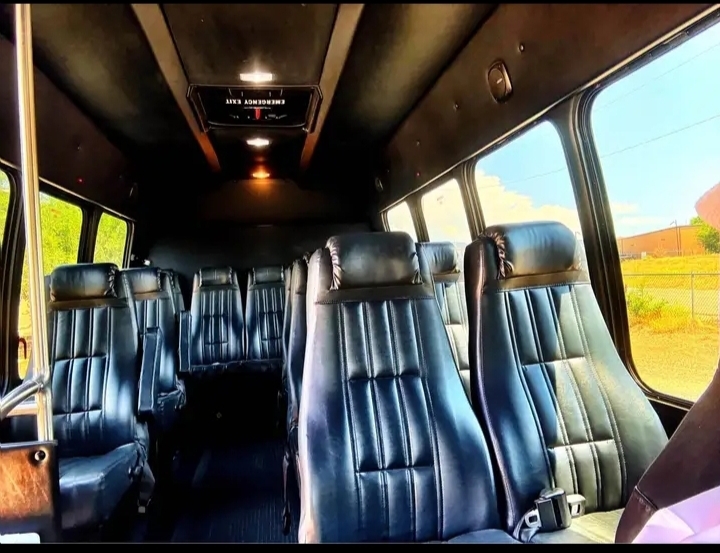 2017 Ford E-350 Vanterra