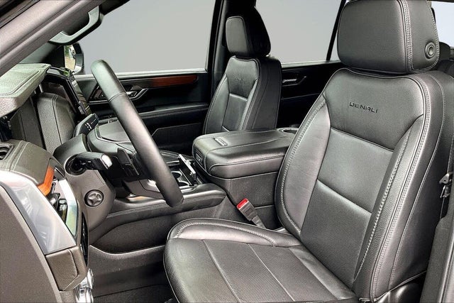 2025 GMC Yukon Denali 4WD – Premium SUV with 6.2L V8