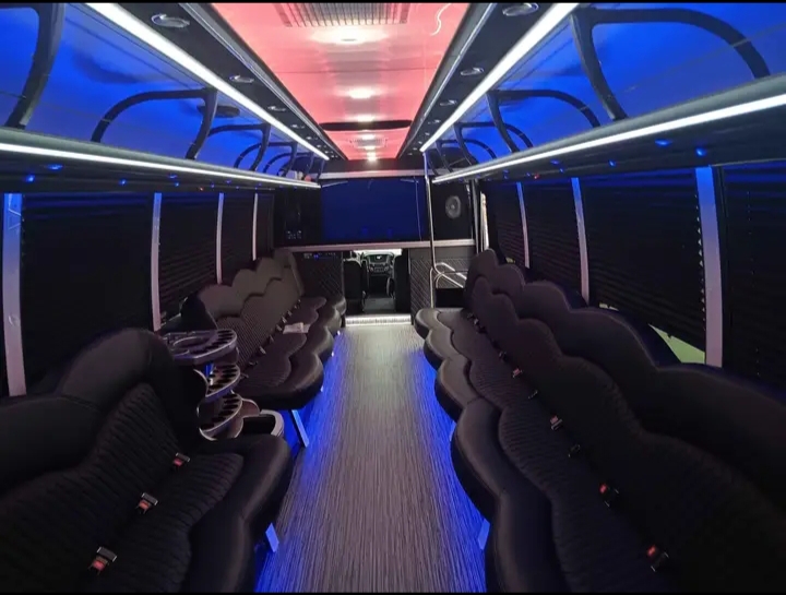 2026 Chevrolet Silverado 6500 Limo Bus