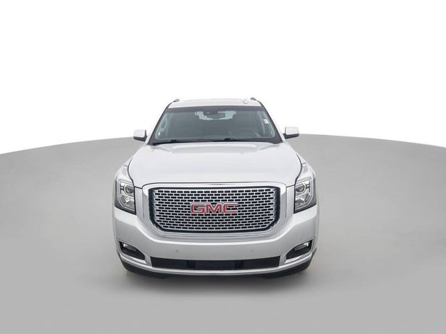 2016 GMC Yukon XL Denali 4WD – Premium Full-Size SUV