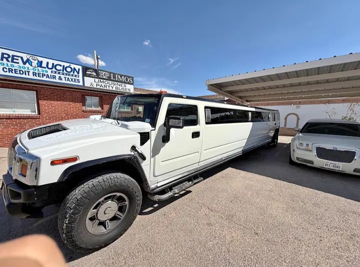 2006 Hummer H2 Limousine