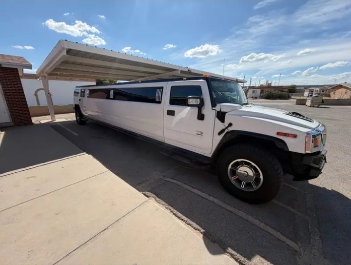 2006 Hummer H2 Limousine