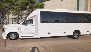2021 Chevrolet 5500 Silverado 25-Passenger Limo Bus