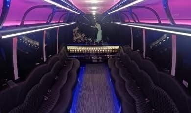 2021 Chevrolet 5500 Silverado 25-Passenger Limo Bus