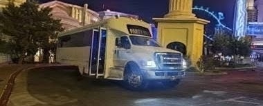 Luxury 2013 Ford F650 SuperDuty 30-Passenger Limo Bus