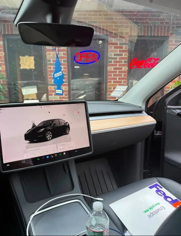 2023 Tesla Model Y SUV