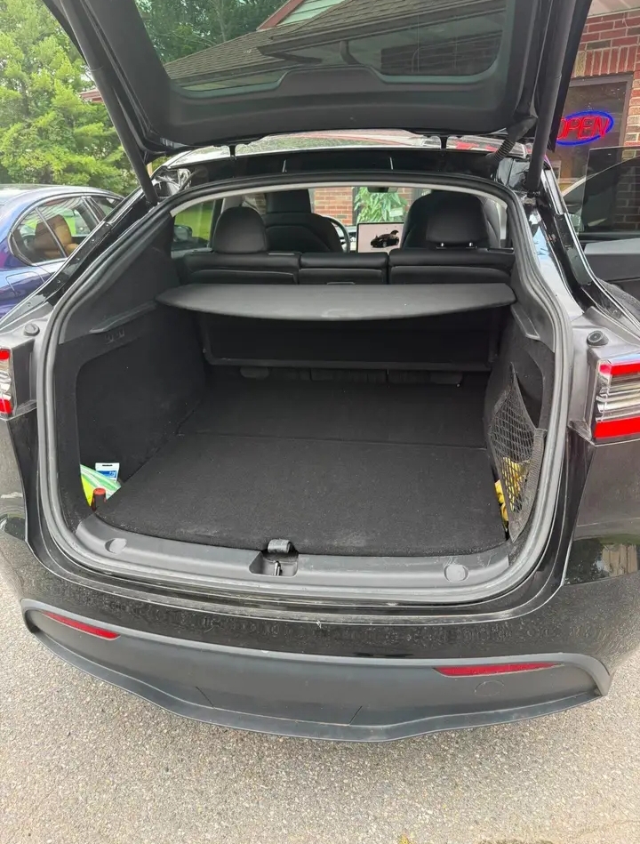 2023 Tesla Model Y SUV