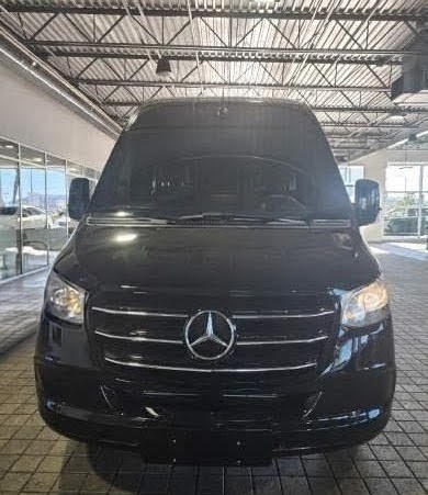 2019 Mercedes-Benz Sprinter 3500 – Exclusive 9-Passenger VIP Interior