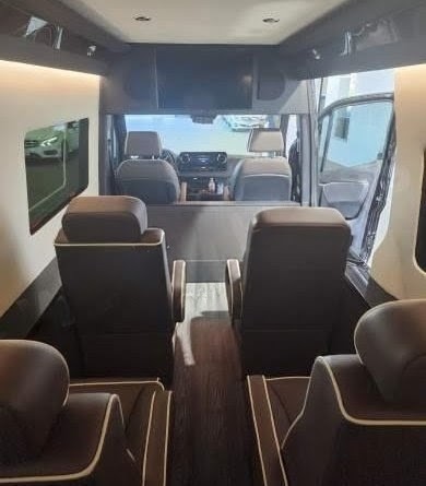 2019 Mercedes-Benz Sprinter 3500 – Exclusive 9-Passenger VIP Interior