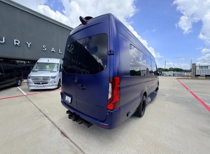 2025 Mercedes Benz Sprinter