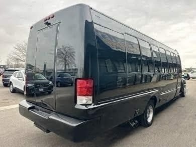 2011 Ford F-550 Executive Limo Bus – Powerful Diesel Performance