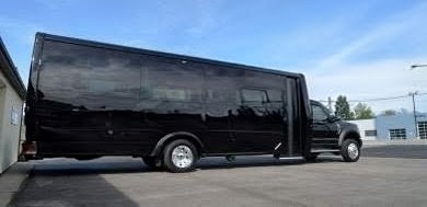 Premium 2022 Ford F-600 12-Passenger Limo Bus