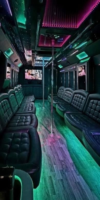 Luxury 2011 Ford F750 Super Duty 40-Passenger Limo Bus
