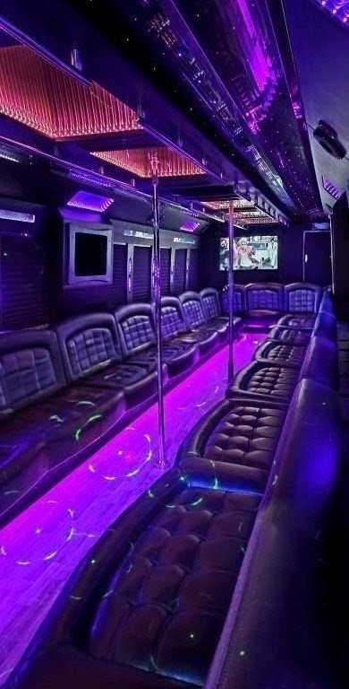 Luxury 2011 Ford F750 Super Duty 40-Passenger Limo Bus