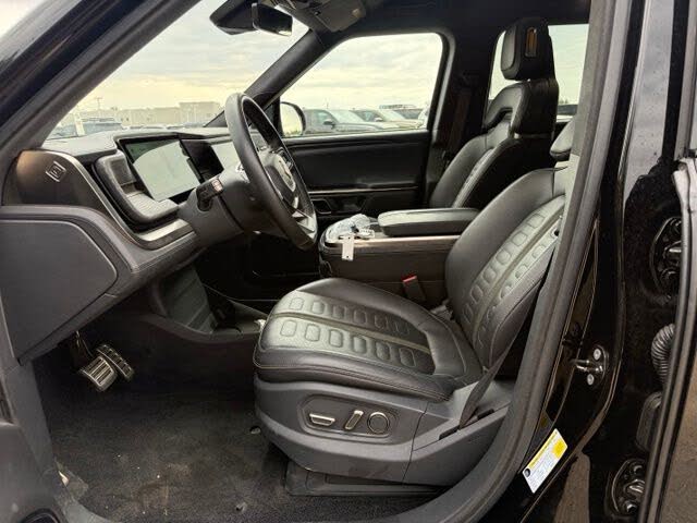 2022 Rivian R1S Launch Edition AWD