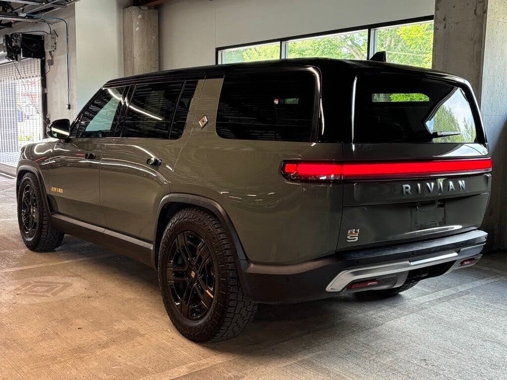 2023 Rivian R1S Launch Edition AWD