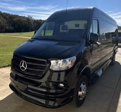 Luxury 2023 Mercedes-Benz 3500 170 EXT Sprinter Limo Van