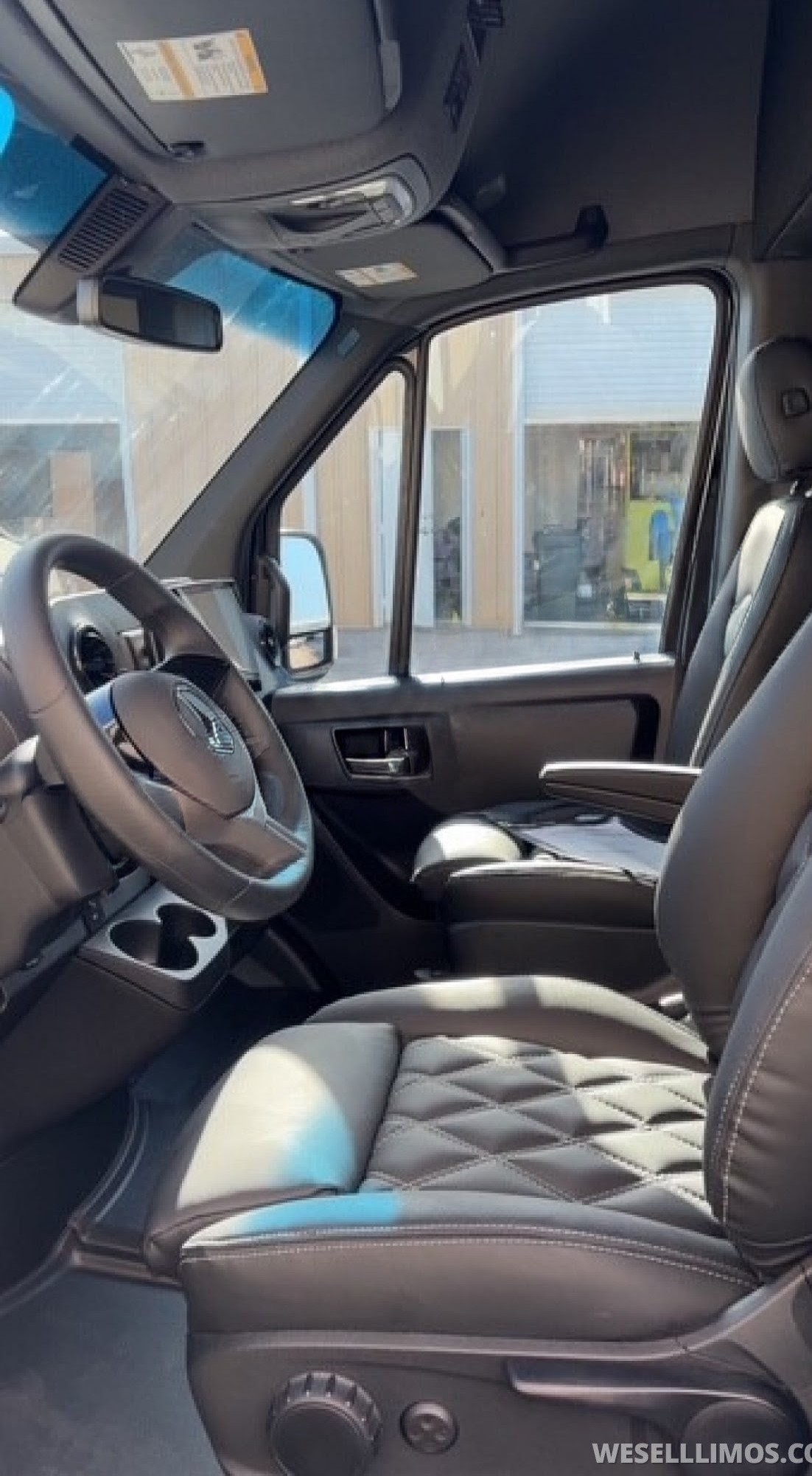 2025 Mercedes-Benz 3500 LWB Hi-Top Extended