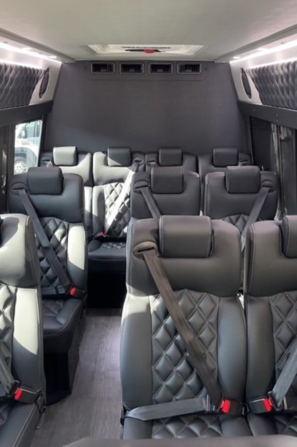 2025 Mercedes-Benz 3500 LWB Hi-Top Extended