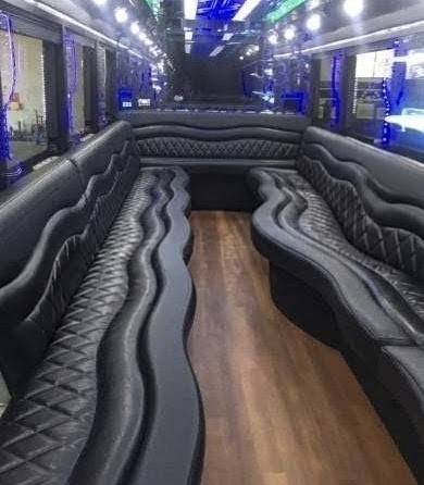 2012 Ford F-550 Luxury Limo Bus – 28 Passenger Capacity