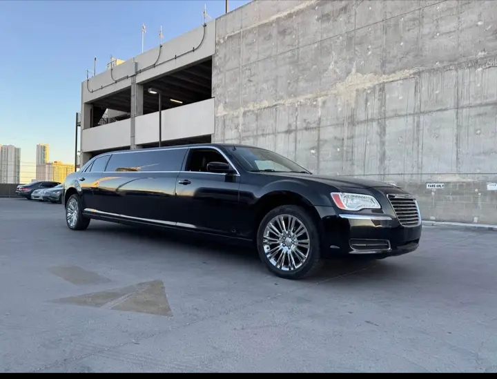 2014 Chrysler 300 Limousine