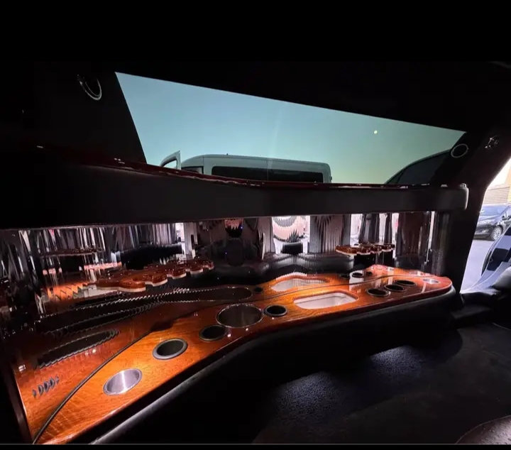 2014 Chrysler 300 Limousine