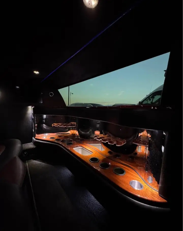 2014 Chrysler 300 Limousine