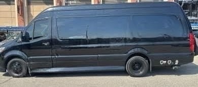 2023 Mercedes-Benz Luxe Sprinter 3500 – Premium 10-Passenger Luxury Van