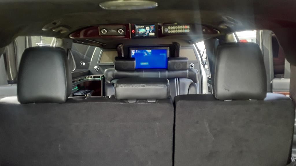2014 Lincoln MKT Stretch Limo