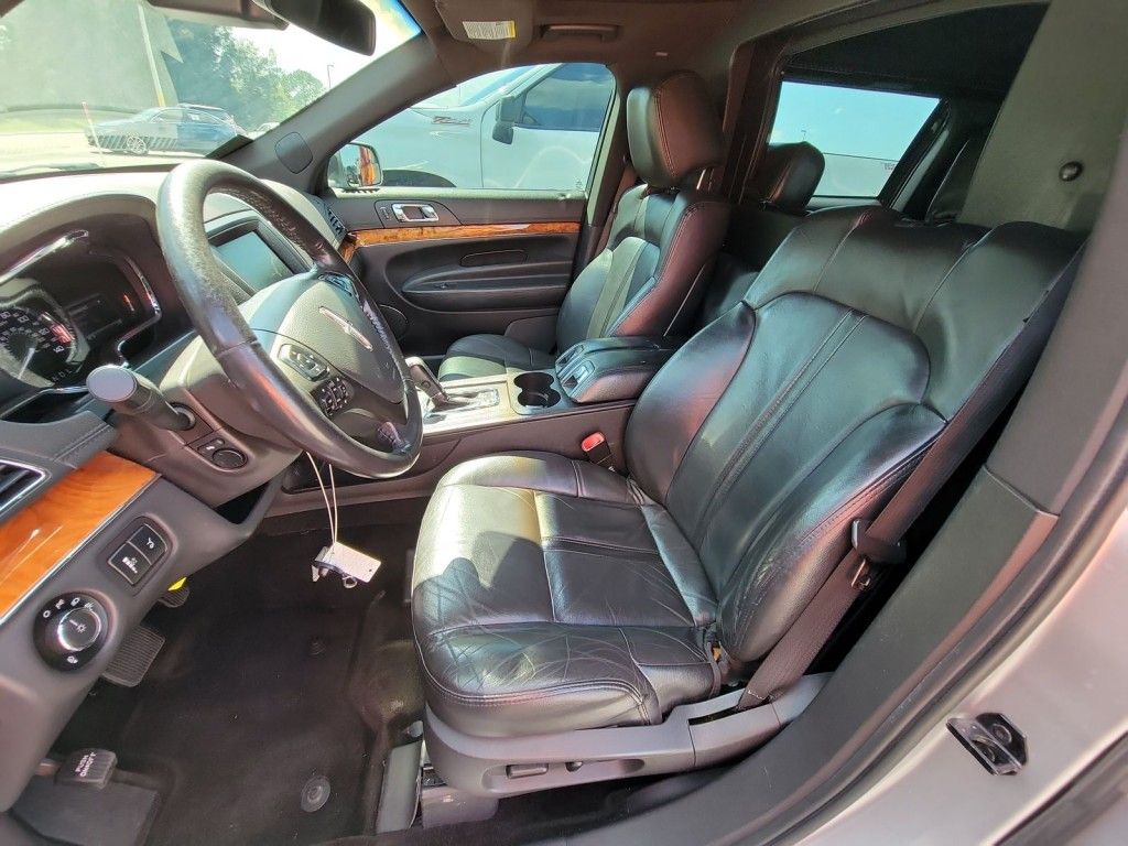 2014 Lincoln MKT Stretch Limo
