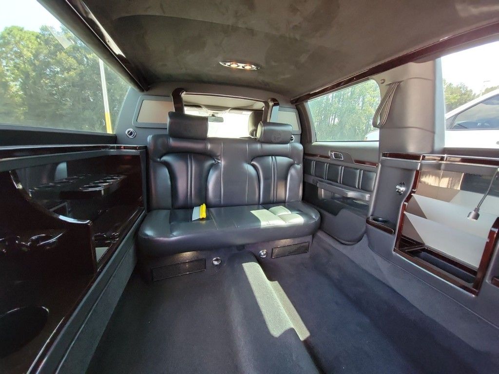 2014 Lincoln MKT Stretch Limo