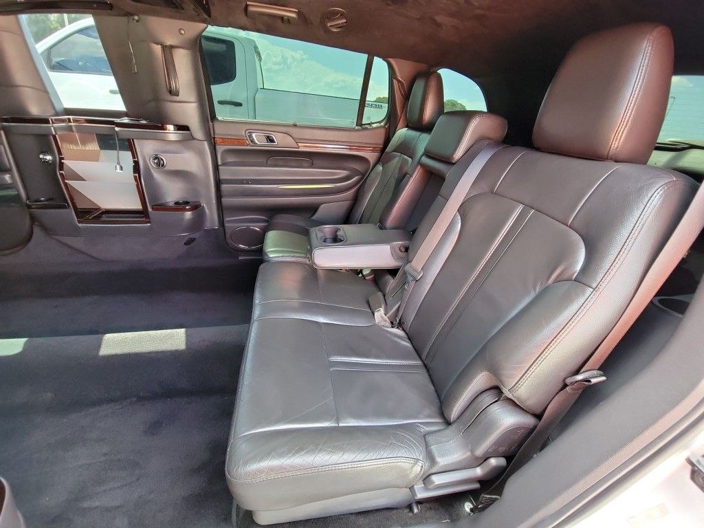 2014 Lincoln MKT Stretch Limo