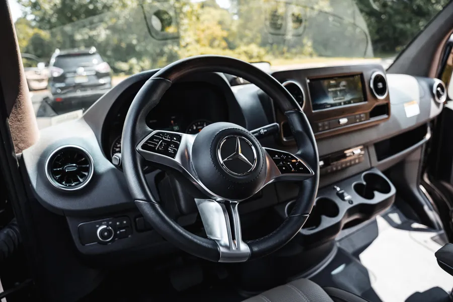 2025 Mercedes-Benz Sprinter RWD