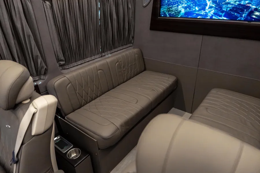 2025 Mercedes-Benz Sprinter RWD